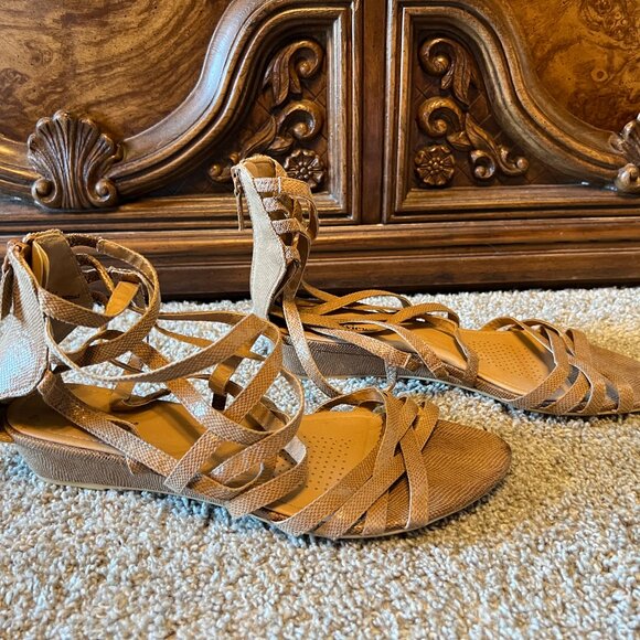 Comfortview Strappy Wedge Sandals Women's Size 12W - Picture 9 of 12